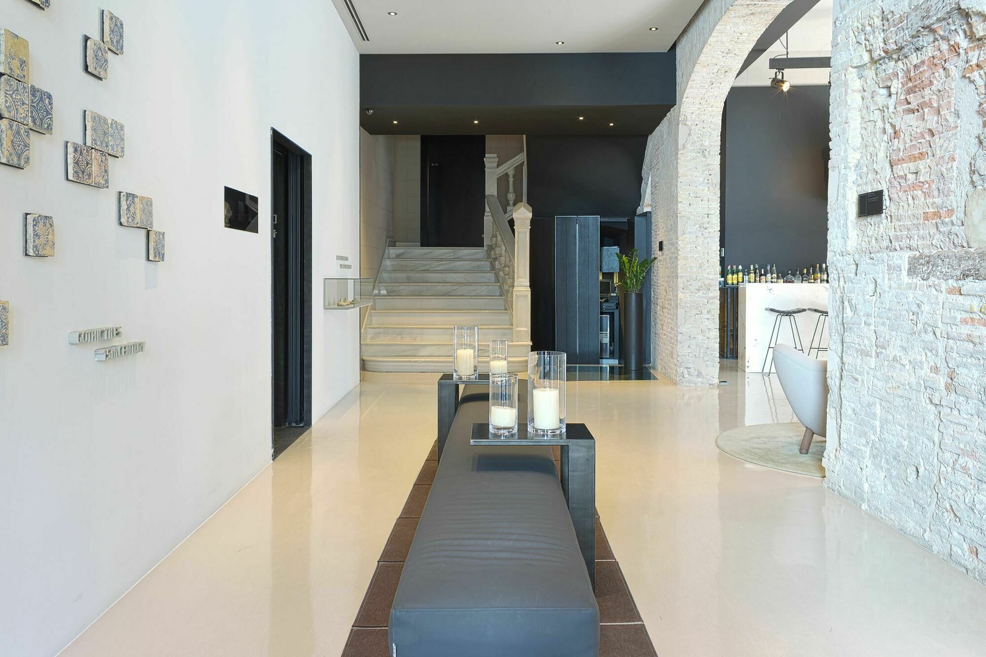 Caro Hotel Valencia Exterior photo Interior of a house