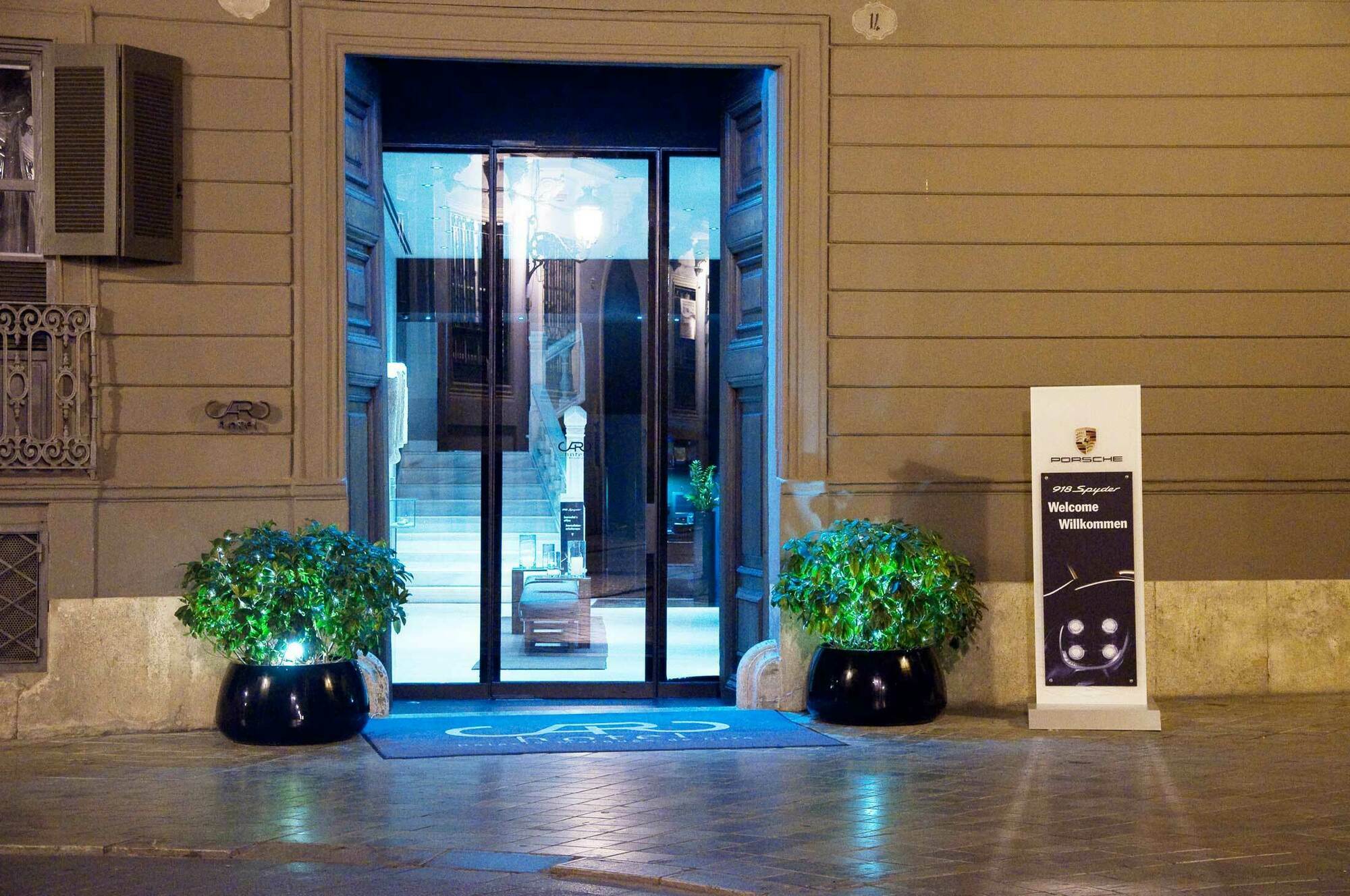 Caro Hotel Valencia Exterior photo Entrance to the hotel