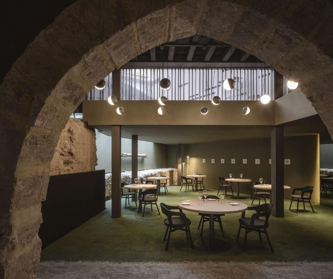Caro Hotel Valencia Exterior photo Interior of the restaurant